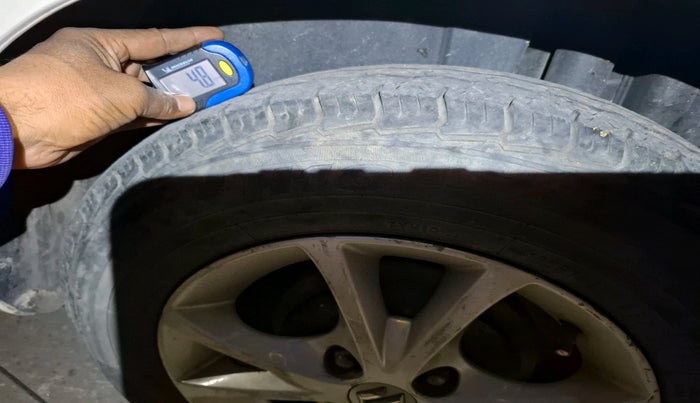 2016 Maruti Swift LXI (O), Petrol, Manual, 95,522 km, tyre