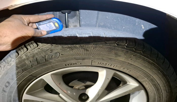 2016 Maruti Swift LXI (O), Petrol, Manual, 95,522 km, tyre