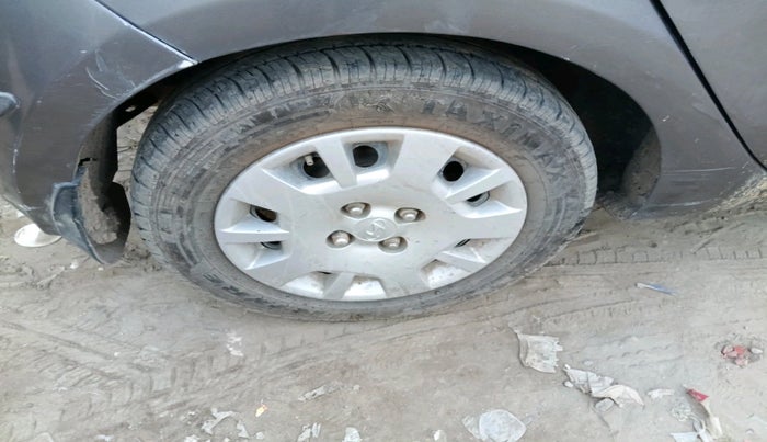 2013 Hyundai i20 MAGNA (O) 1.2, Petrol, Manual, 91,353 km, tyre