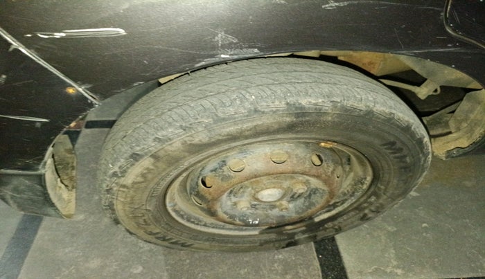 2013 Maruti Alto 800 LXI, Petrol, Manual, 1,21,092 km, tyre