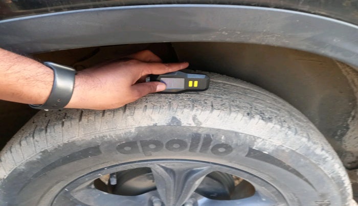 2021 Tata Harrier XT 2.0L KRYOTEC DARK EDITION, Diesel, Manual, 81,474 km, tyre