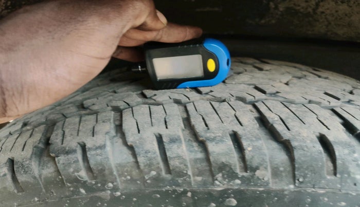 2019 Toyota Fortuner 2.8 4X2 AT, Diesel, Automatic, 1,11,378 km, tyre