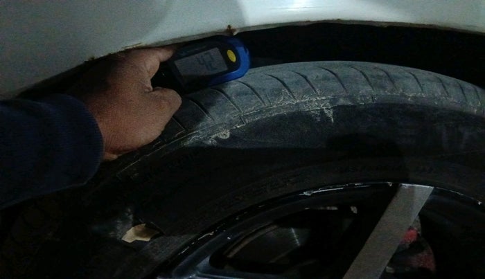 2018 Maruti Swift LXI, Petrol, Manual, 88,941 km, tyre