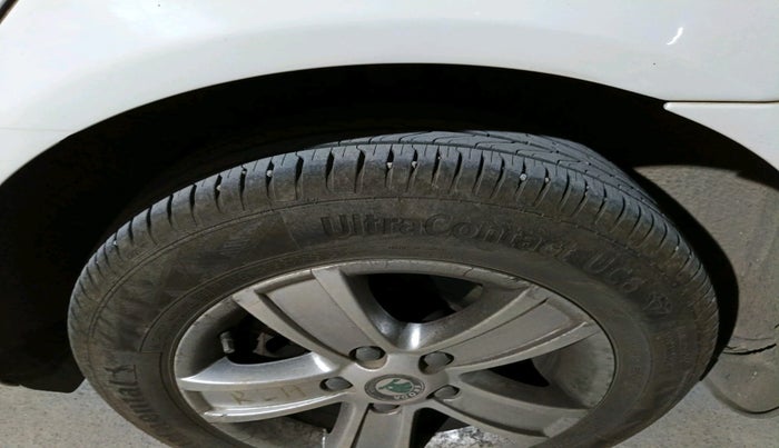 2012 Skoda Laura AMBIENTE 1.9 TDI MT, Diesel, Manual, 2,14,028 km, tyre