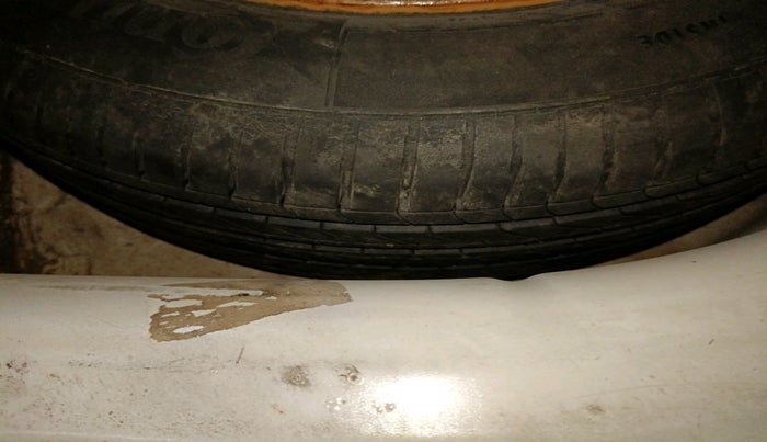 2012 Skoda Laura AMBIENTE 1.9 TDI MT, Diesel, Manual, 2,14,028 km, tyre