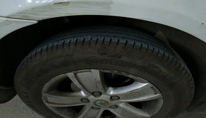 2012 Skoda Laura AMBIENTE 1.9 TDI MT, Diesel, Manual, 2,14,028 km, tyre