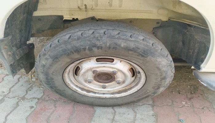 2013 Mahindra Scorpio EX M2DI, Diesel, Manual, 2,21,300 km, tyre