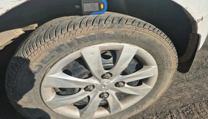 2012 Hyundai Eon MAGNA + LPG, Petrol, Manual, 77,024 km, tyre