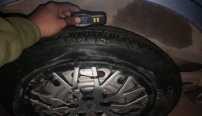 2010 Maruti Wagon R 1.0 LXI, Petrol, Manual, 72,616 km, tyre