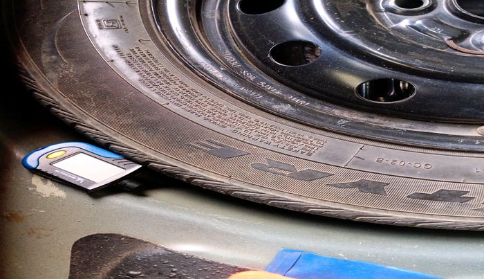 2010 Maruti Ritz VXI, Petrol, Manual, 93,113 km, tyre