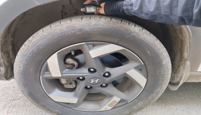 2020 Hyundai VENUE SX 1.0 TURBO, Petrol, Manual, 63,015 km, tyre