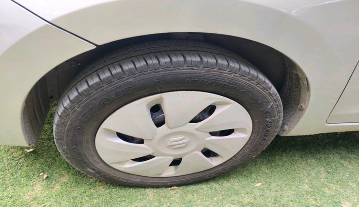 2014 Maruti Celerio VXI CNG, Petrol, Manual, 49,348 km, tyre