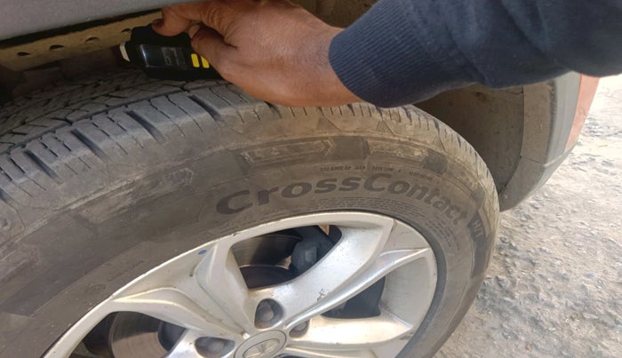 2019 Tata Harrier XZ 2.0L, Diesel, Manual, 70,624 km, tyre