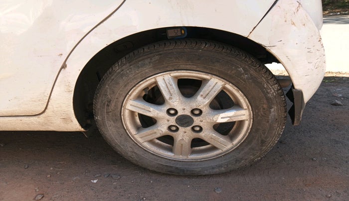 2011 Chevrolet Beat LT DIESEL, Diesel, Manual, 1,48,284 km, tyre