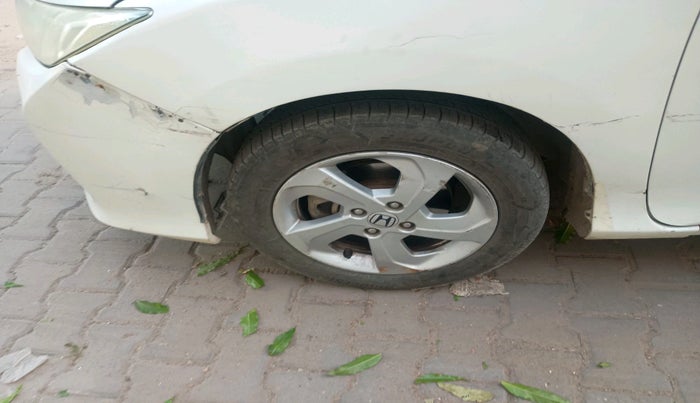 2015 Honda City 1.5L I-VTEC VX, Petrol, Manual, 1,02,818 km, tyre