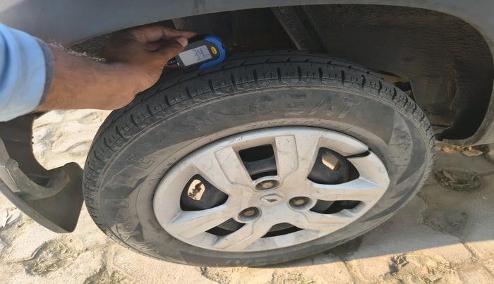 2017 Renault Kwid RXT 0.8, Petrol, Manual, 38,058 km, tyre