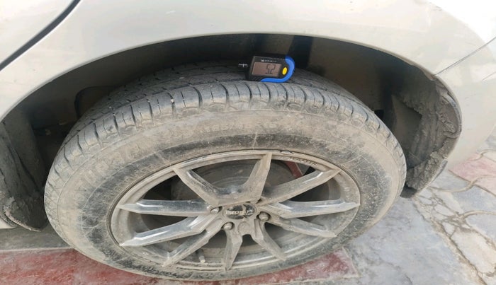 2022 Maruti Swift VXI, Petrol, Manual, 27,756 km, tyre