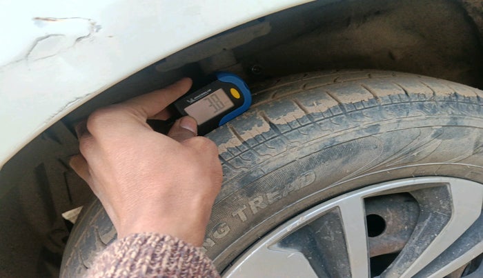 2019 Maruti Swift Dzire TOUR S-CNG, Petrol, Manual, 1,56,945 km, tyre