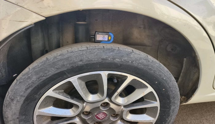 2016 Fiat Grand Punto EMOTION 1.3 90 HP, Diesel, Manual, 1,12,581 km, tyre