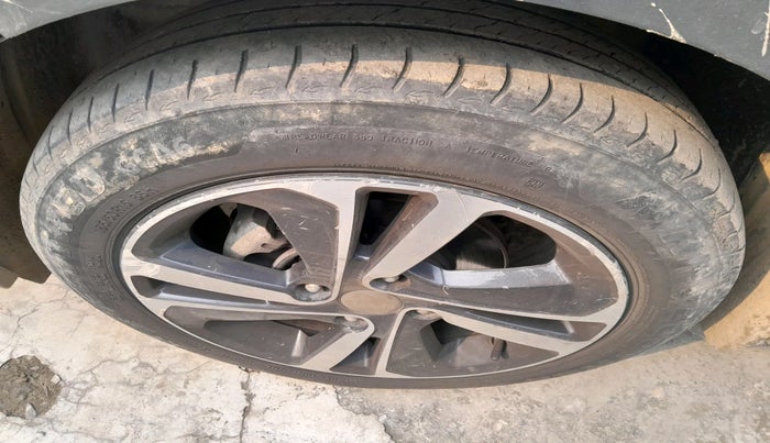 2023 Tata ALTROZ XZ PLUS O SUNROOF CNG, Petrol, Manual, 53,281 km, tyre