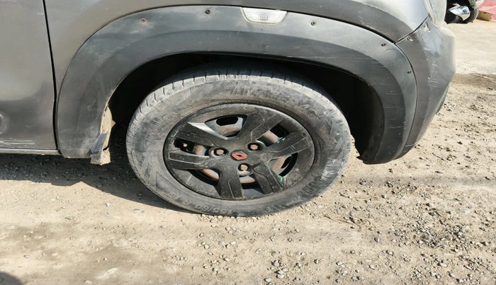 2018 Renault Kwid RXL, Petrol, Manual, 1,00,358 km, tyre