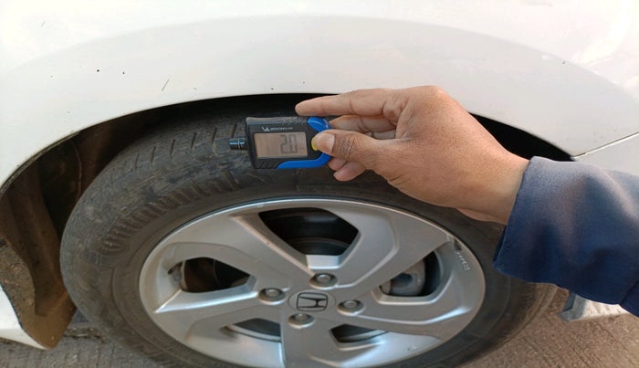 2015 Honda City 1.5L I-DTEC VX, Diesel, Manual, 1,51,574 km, tyre