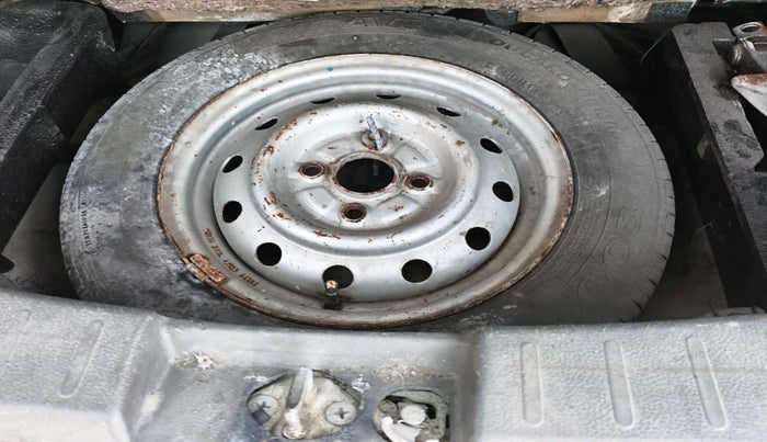 2010 Maruti Wagon R 1.0 LXI, Petrol, Manual, 59,481 km, tyre