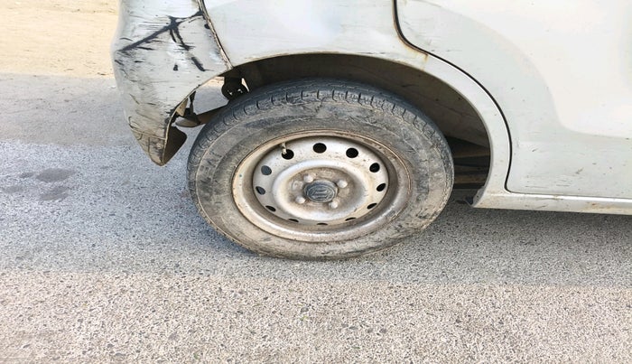 2010 Maruti Wagon R 1.0 LXI, Petrol, Manual, 59,481 km, tyre