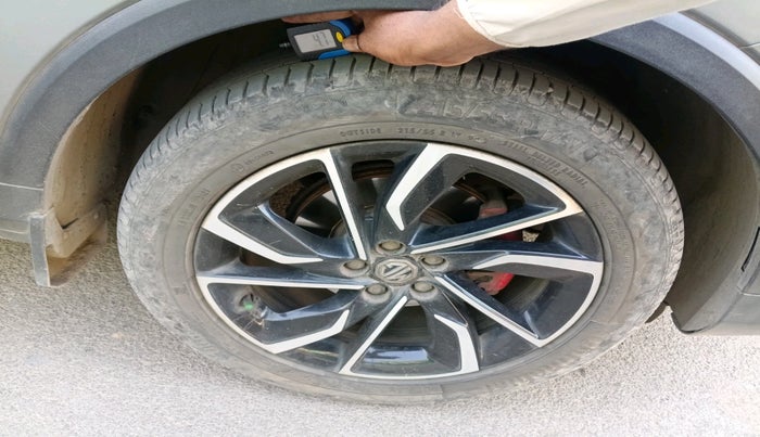 2022 MG ASTOR SAVVY 1.3 TURBO AT S RED, Petrol, Automatic, 39,255 km, tyre