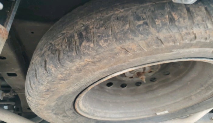 2015 Mahindra XUV500 W10, Diesel, Manual, 1,25,770 km, tyre