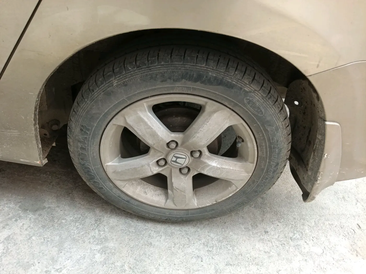 2011 Honda City 1.5L I-VTEC V MT, Petrol, Manual, 66,874 km, tyre