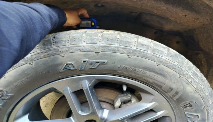 2023 Mahindra Thar LX D HT 2WD MT, Diesel, Manual, 38,720 km, tyre