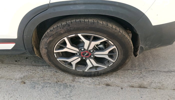 2023 KIA SELTOS GTX PLUS 1.4, Petrol, Manual, 15,436 km, tyre