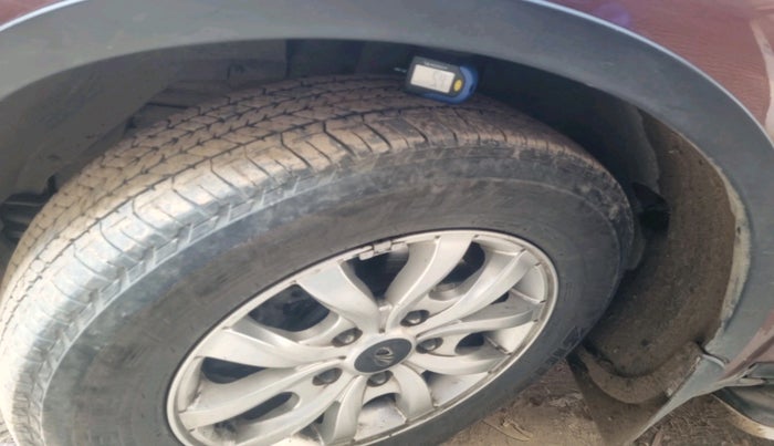 2019 Mahindra XUV500 W9, Diesel, Manual, 44,097 km, tyre