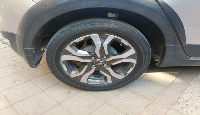 2017 Honda WR-V 1.5L I-DTEC VX MT, Diesel, Manual, 1,30,379 km, tyre