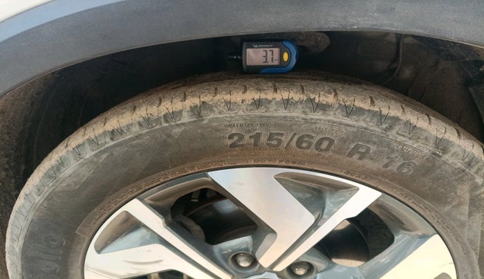 2023 KIA SONET HTX 1.0 DCT, Petrol, Automatic, 40,554 km, tyre