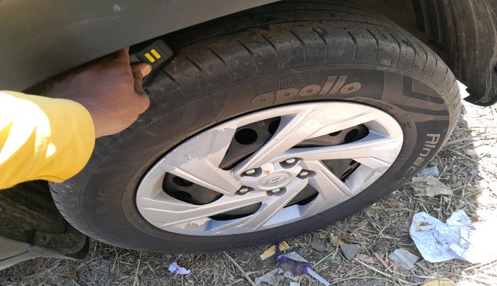 2021 Hyundai Creta EX 1.5 PETROL, Petrol, Manual, 55,411 km, tyre