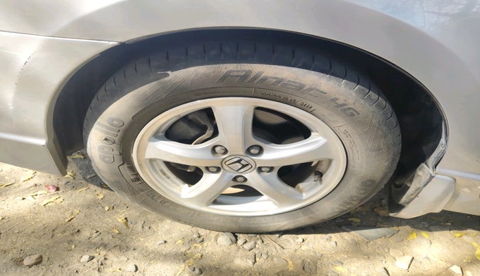 2010 Honda Civic 1.8L I-VTEC V MT, Petrol, Manual, 71,130 km, tyre