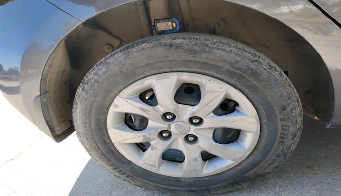 2018 Hyundai Elite i20 SPORTZ 1.4 CRDI, Diesel, Manual, 1,26,550 km, tyre