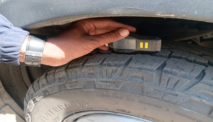 2018 Tata Hexa XM 4X2 7 STR, Diesel, Manual, 50,200 km, tyre