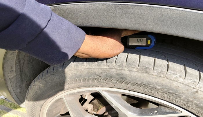 2017 BMW X1 sDrive 20d x Line, Diesel, Automatic, 1,22,518 km, tyre