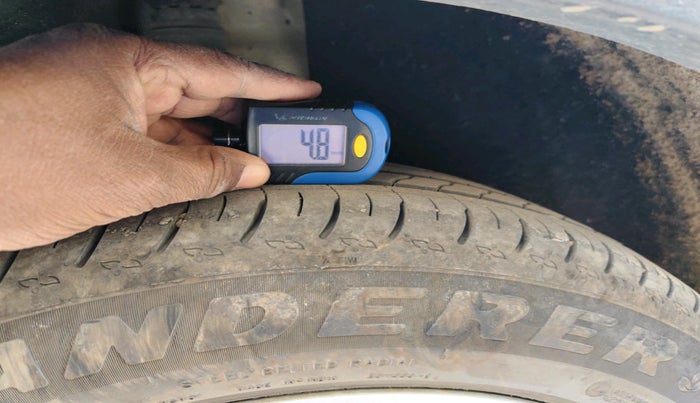 2022 MG ASTOR SMART EX 1.5 MT, Petrol, Manual, 60,273 km, tyre