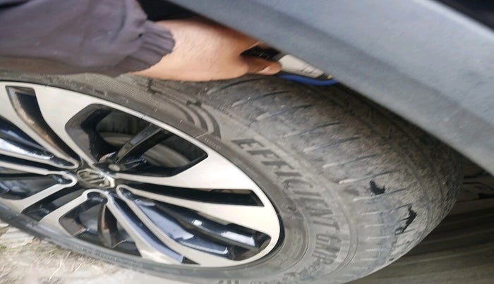 2022 MG HECTOR SHARP 1.5 PETROL CVT, Petrol, Automatic, 52,465 km, tyre