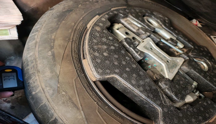 2015 Maruti S Cross ZETA 1.3, Diesel, Manual, 1,77,469 km, tyre