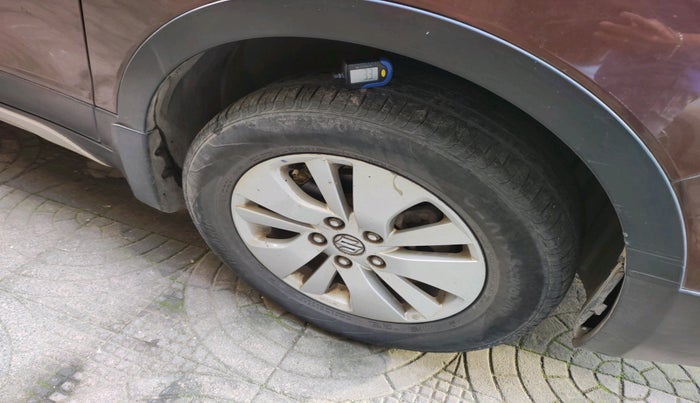 2015 Maruti S Cross ZETA 1.3, Diesel, Manual, 1,77,469 km, tyre