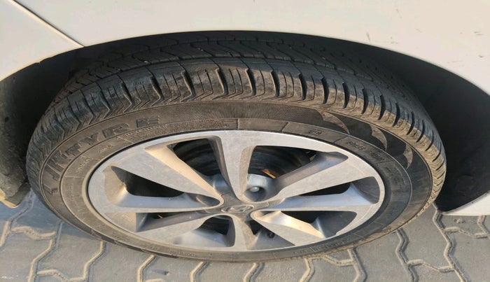 2015 Hyundai Elite i20 SPORTZ 1.2 (O), Petrol, Manual, 76,571 km, tyre