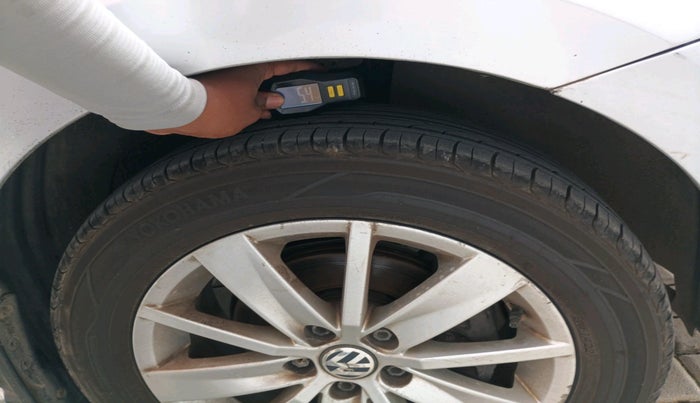 2016 Volkswagen Polo HIGHLINE1.2L, Petrol, Manual, 92,486 km, tyre