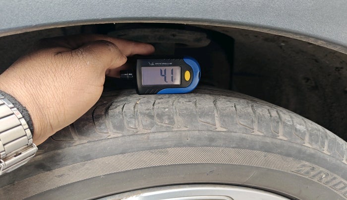 2020 Tata NEXON XM PETROL, Petrol, Manual, 57,499 km, tyre