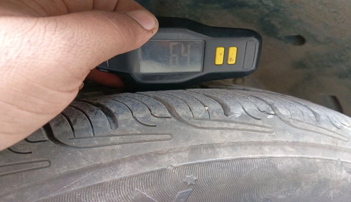 2018 Maruti Dzire LXI, Petrol, Manual, 95,150 km, tyre