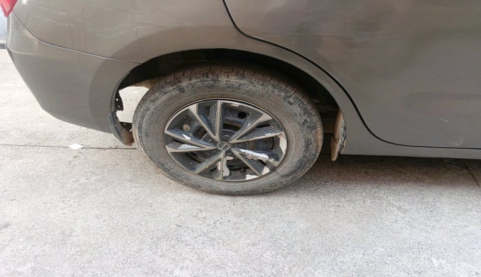 2018 Maruti Dzire LXI, Petrol, Manual, 95,150 km, tyre